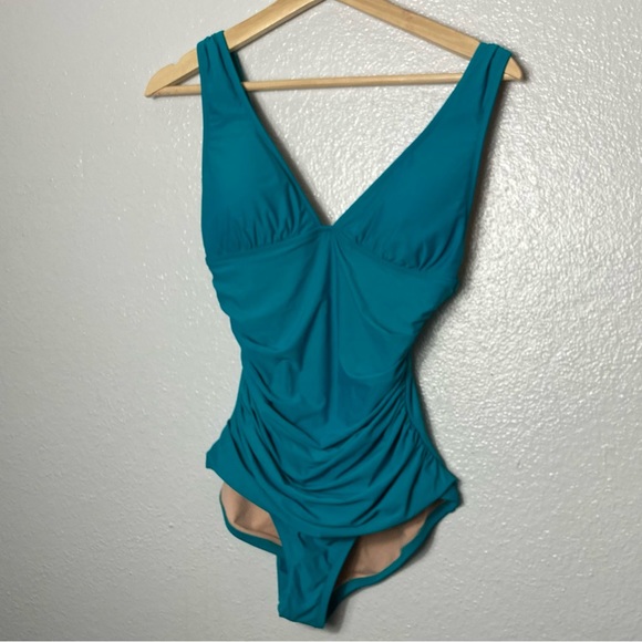 J crew femme ruched one piece swimsuit - Picture 2 of 5